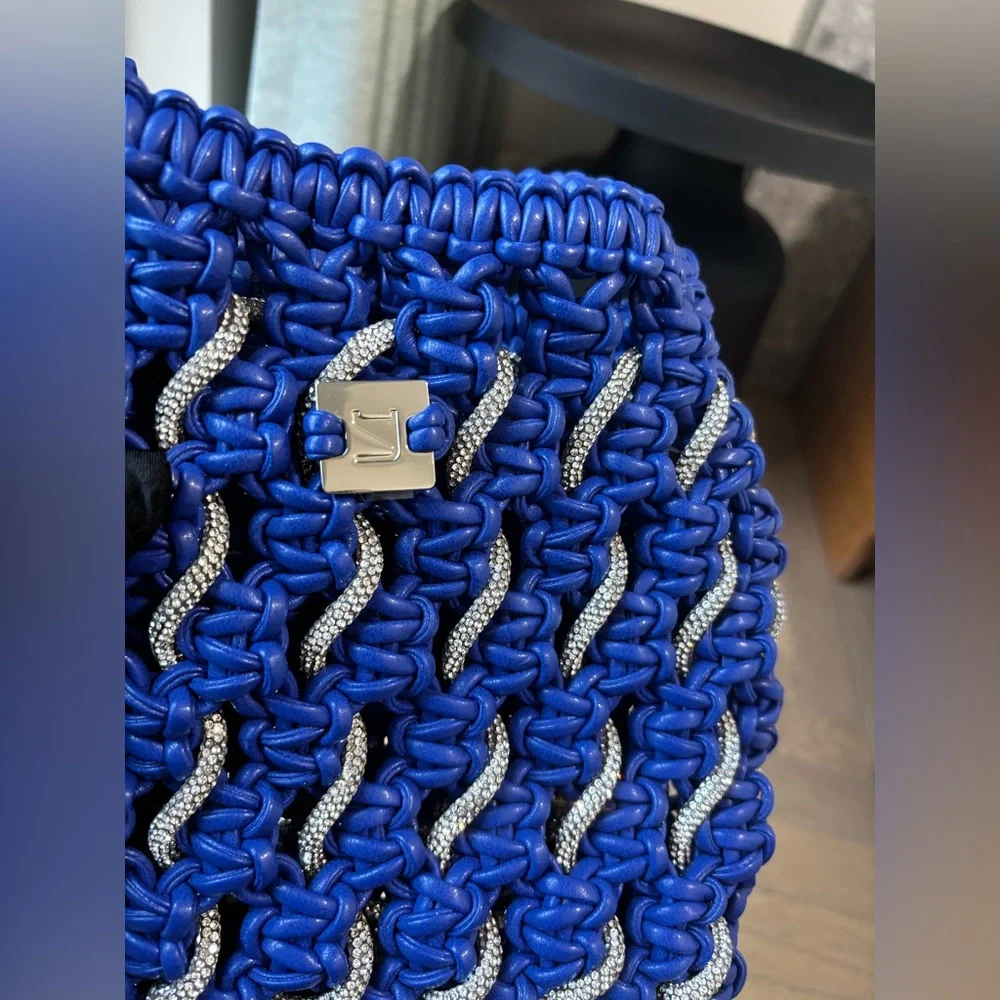 Yuzefi Woven Crystal Tote Bag - Picture 8 of 16